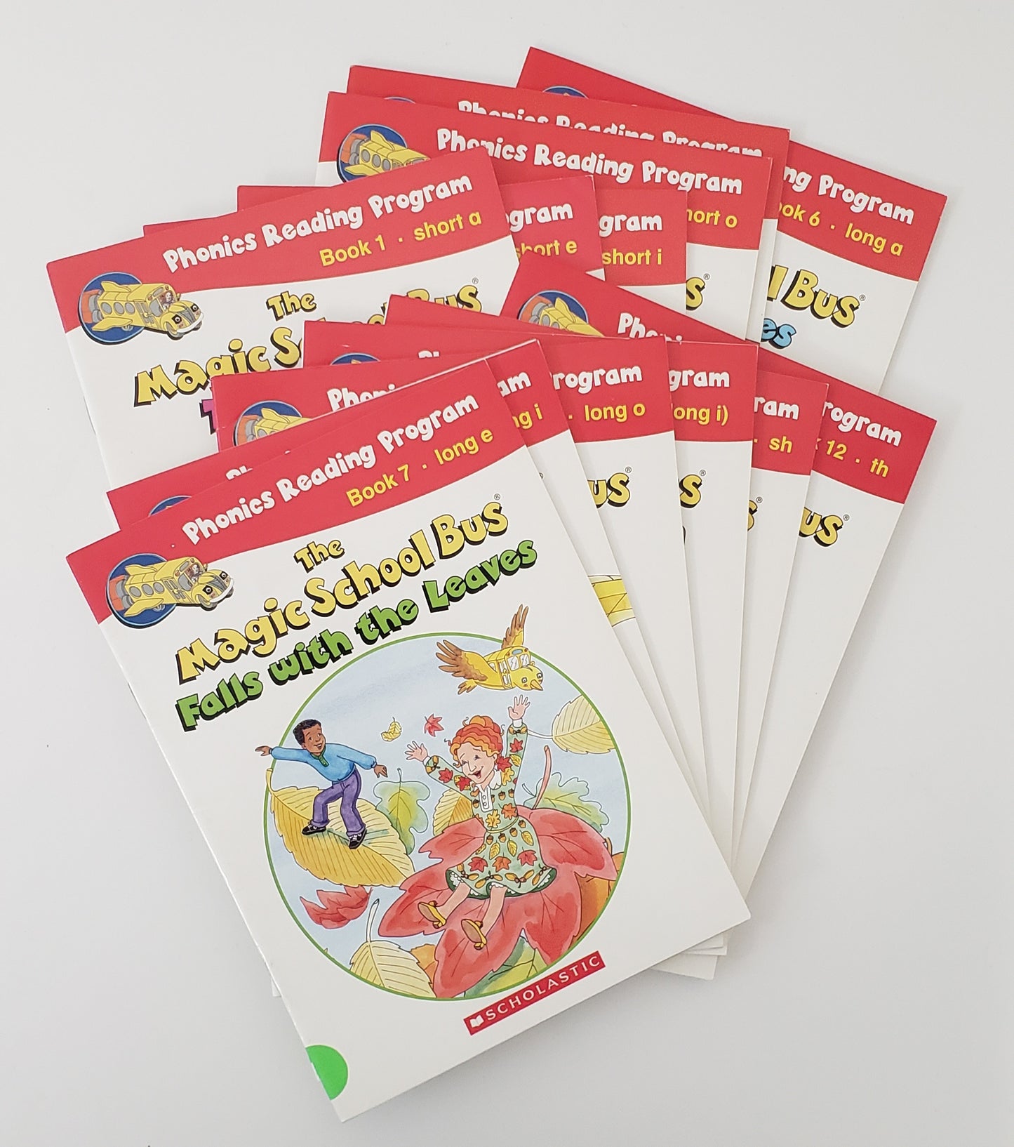 The Magic School Bus Phonics Reading Program 12 Book Set