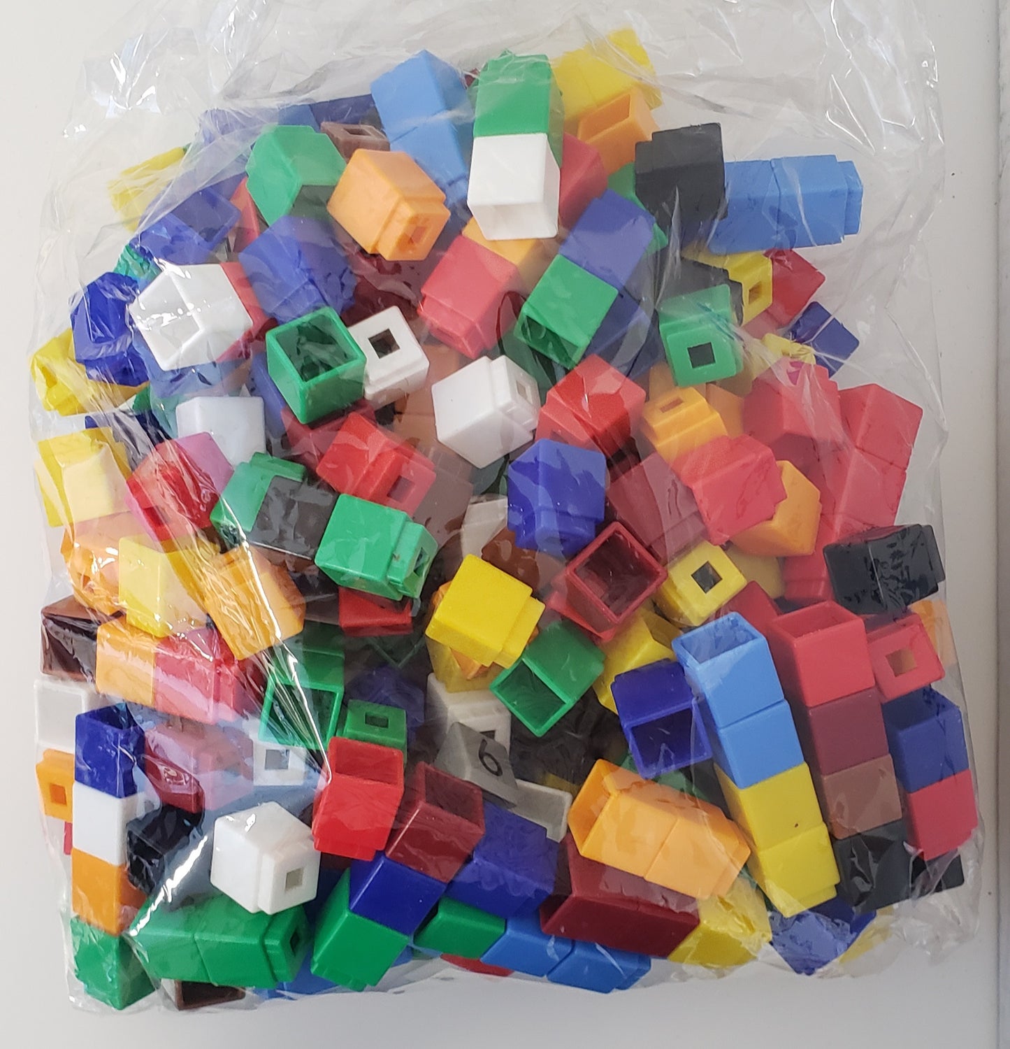 Unifix cubes (315)