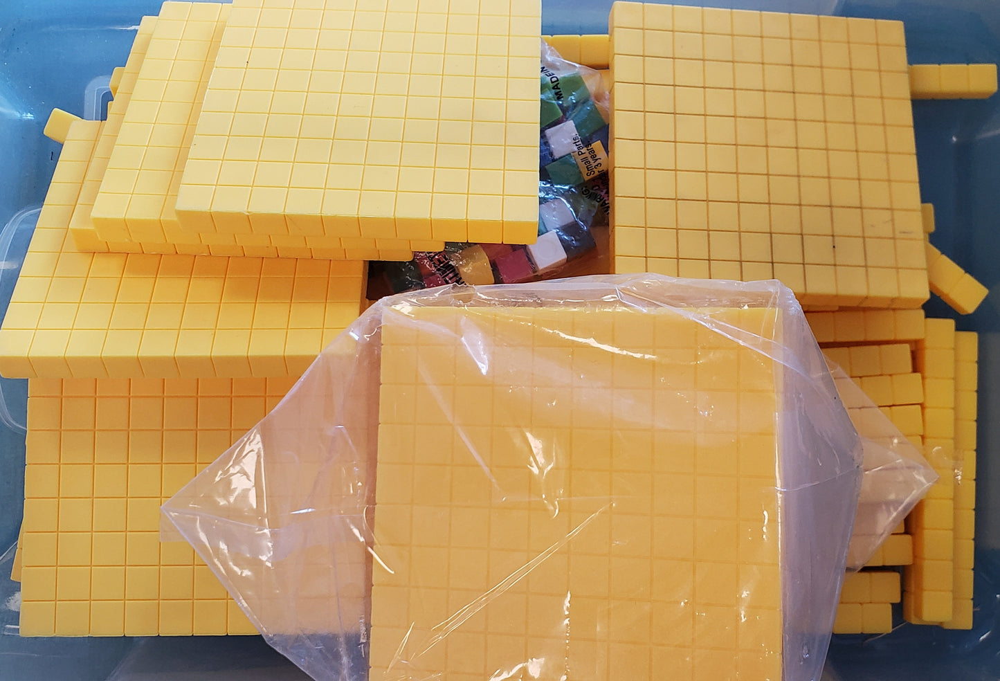 Math Cubes (yellow)