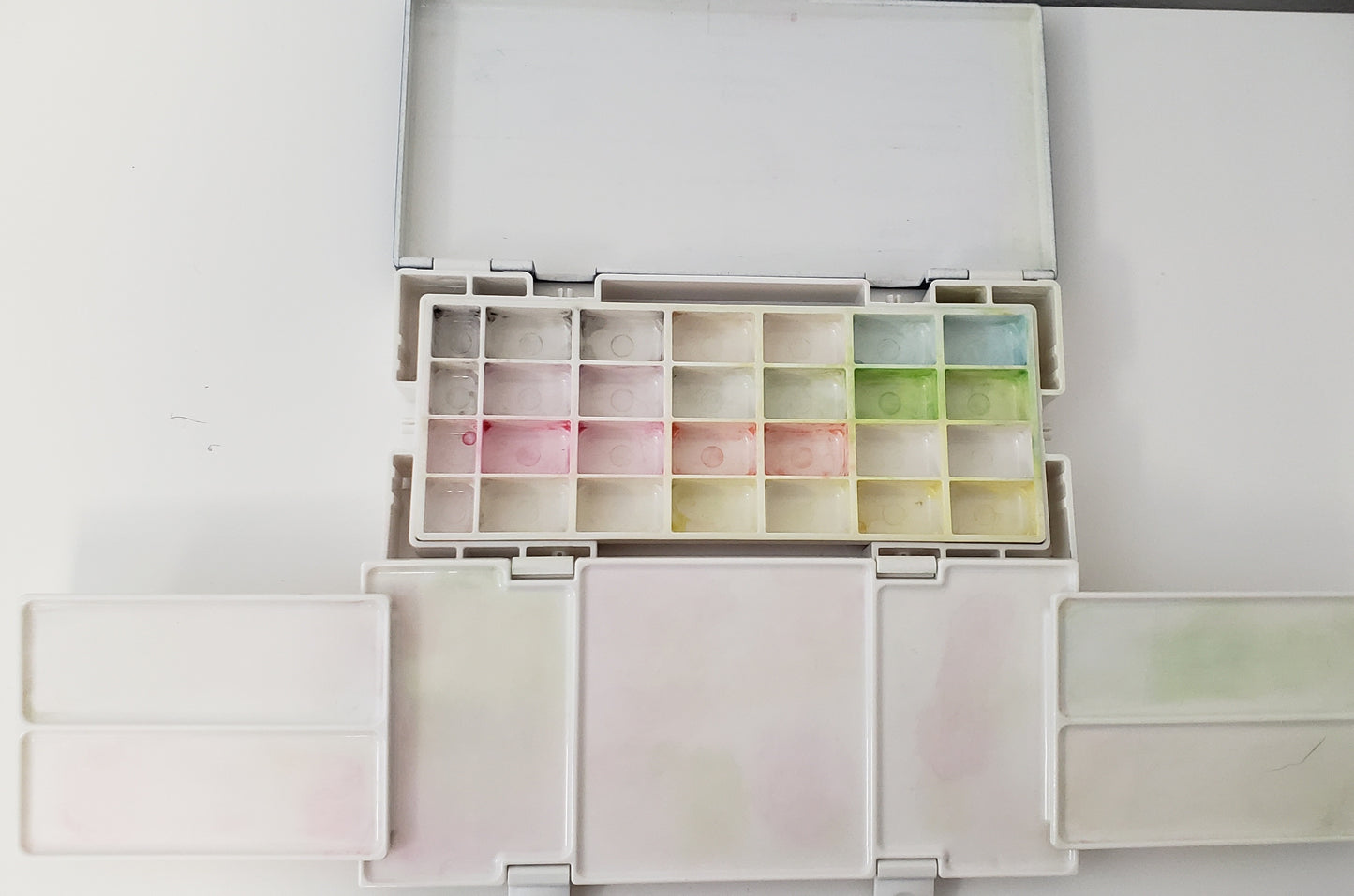 Snap lock leakproof paint palette box