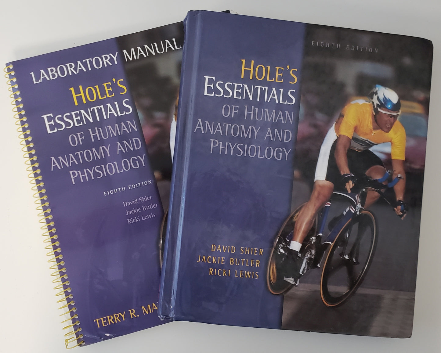 Hole's Essentials of Human Anatomy and Physiology Textbook and Lab Manual SET