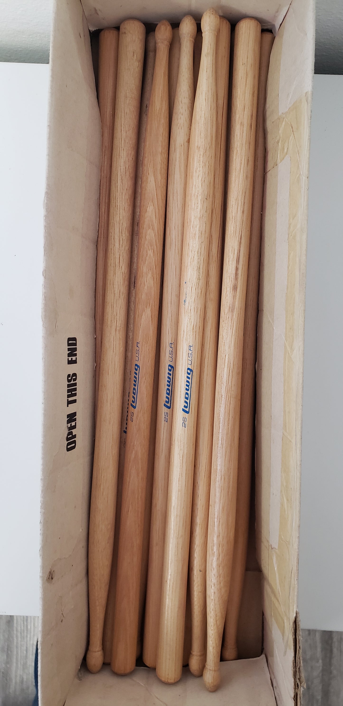 Set of 12 16 in. no. 2S Ludwig drumsticks