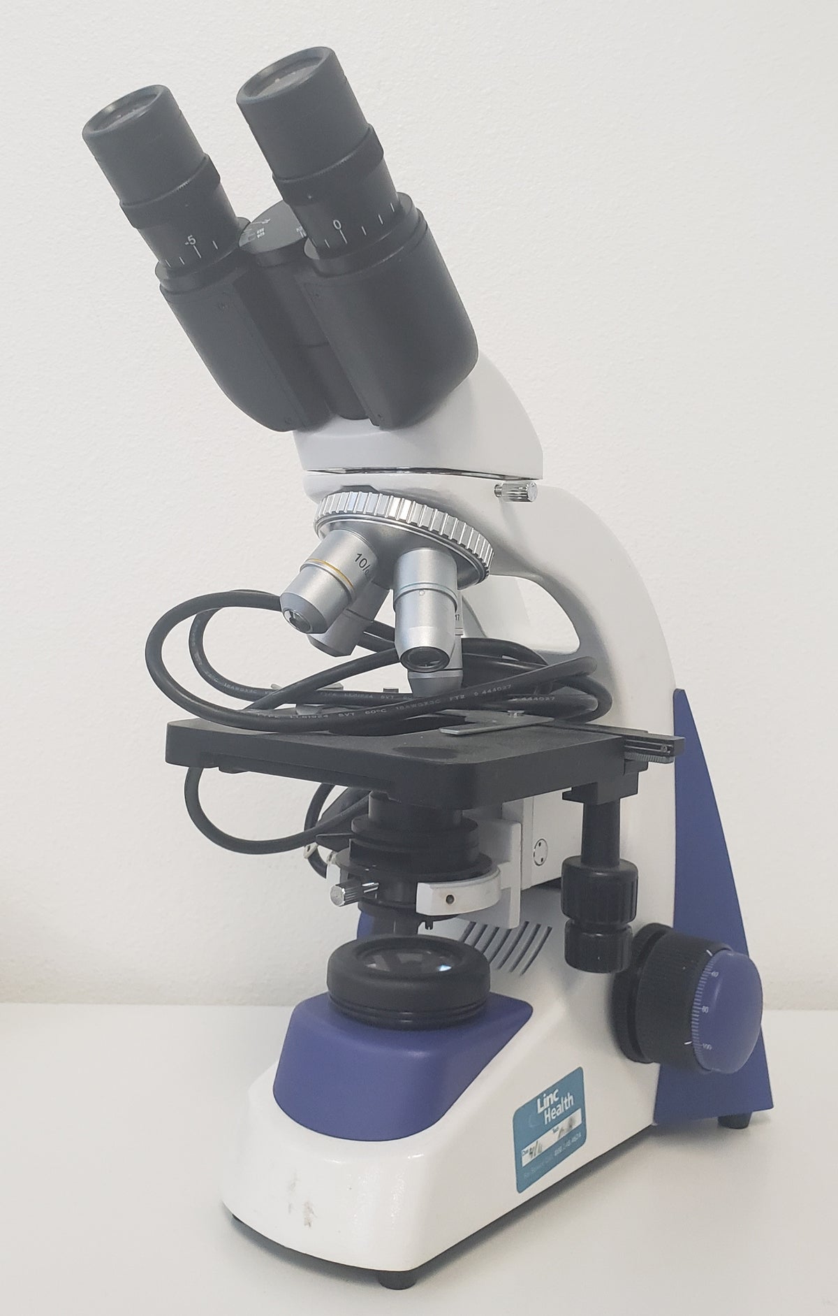 Unico G380 Microscope