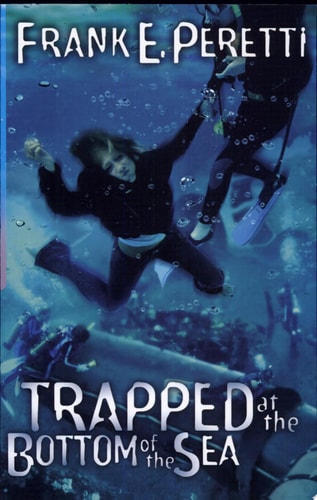 Trapped at the Bottom of the Sea (The Cooper Kids Adventure Series #4) (Volume 4)